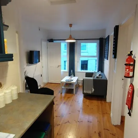 Apartament 1780 Street Dingle