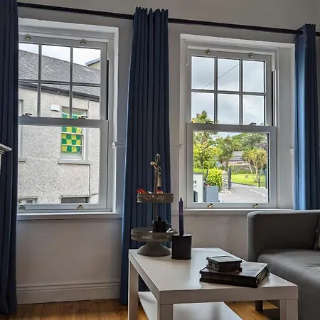 Apartment 1780 Street