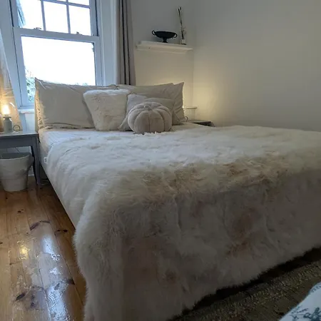 Apartment 1780 Street